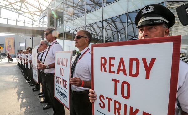 August 31, 2023 Atlanta: The Southwest Airlines Pilots Association (SWAPA) were out in numbers on Thursday, Aug. 31, 2023 at Hartsfield-Jackson International Airport’s North domestic terminal with an informational picket. Pilots were also at four other airports on Thursday. Southwest has lost many pilots to other carriers already this year after failing to reach an agreement, the pilots union said. (John Spink / John.Spink@ajc.com)

