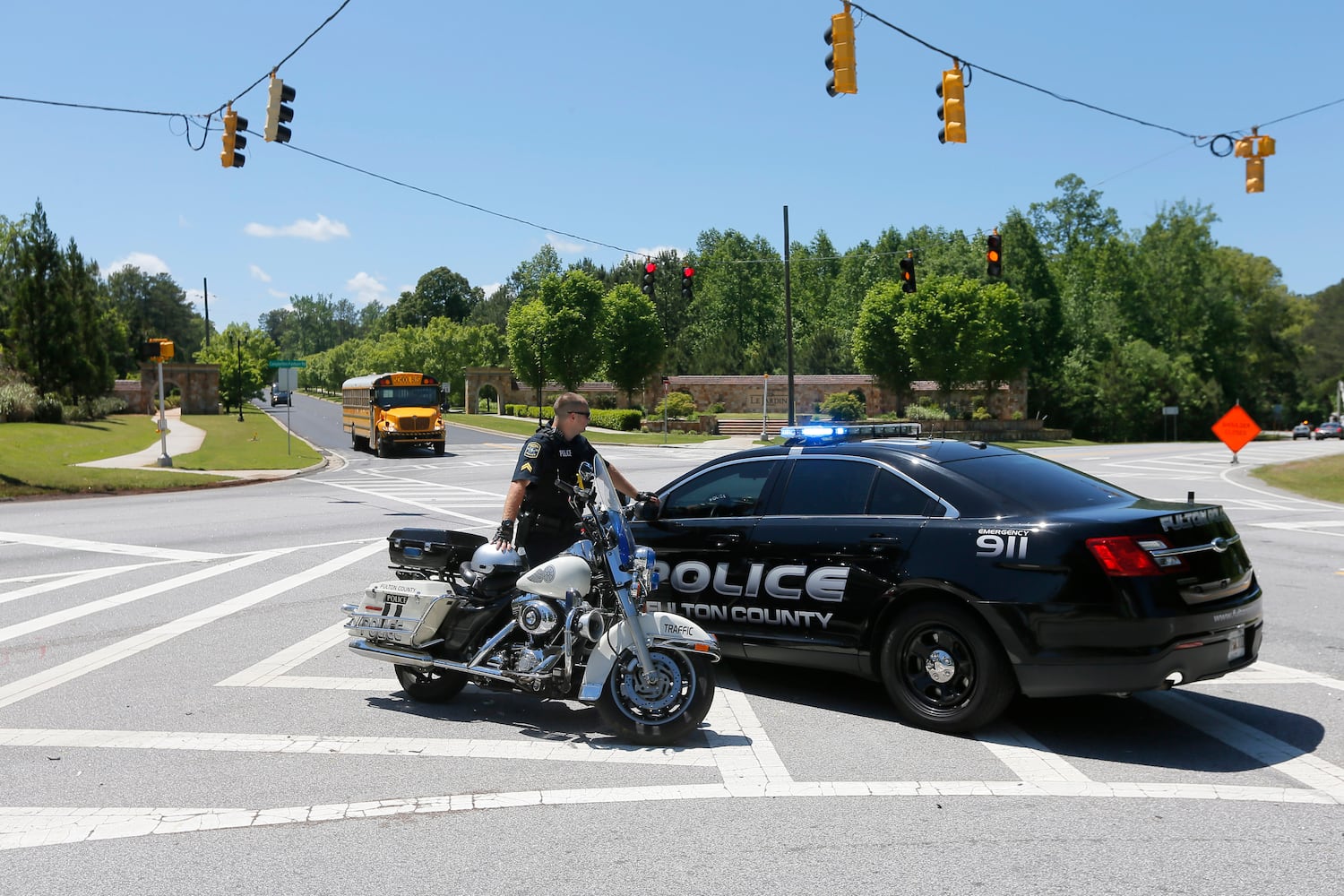 Langston Hughes High mourns students killed in wreck