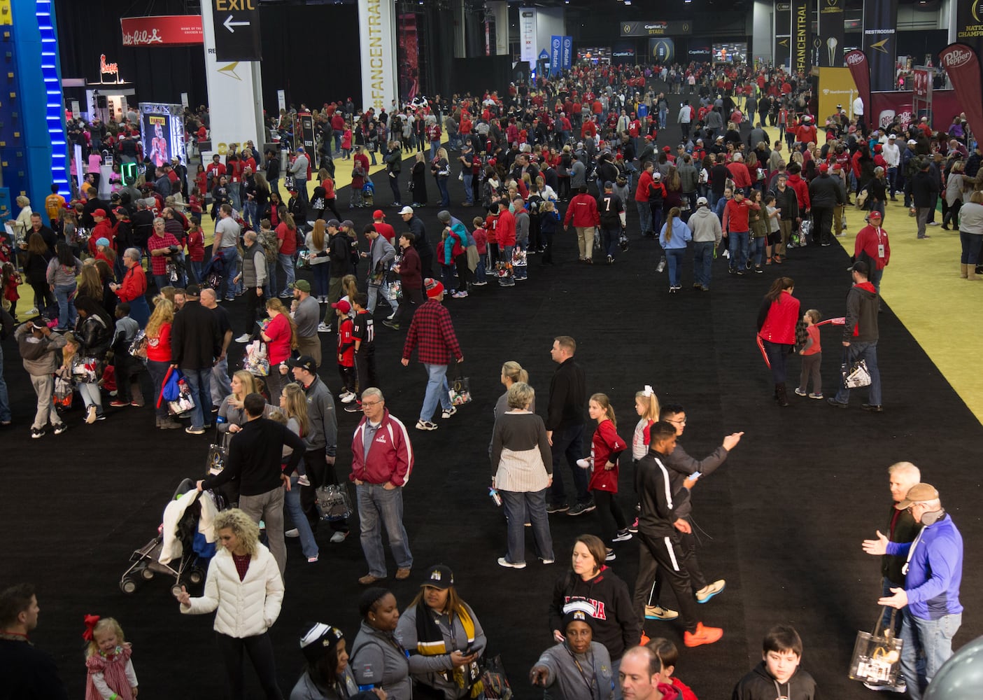 Photos: The scene as Georgia, Alabama prepare for national championship game