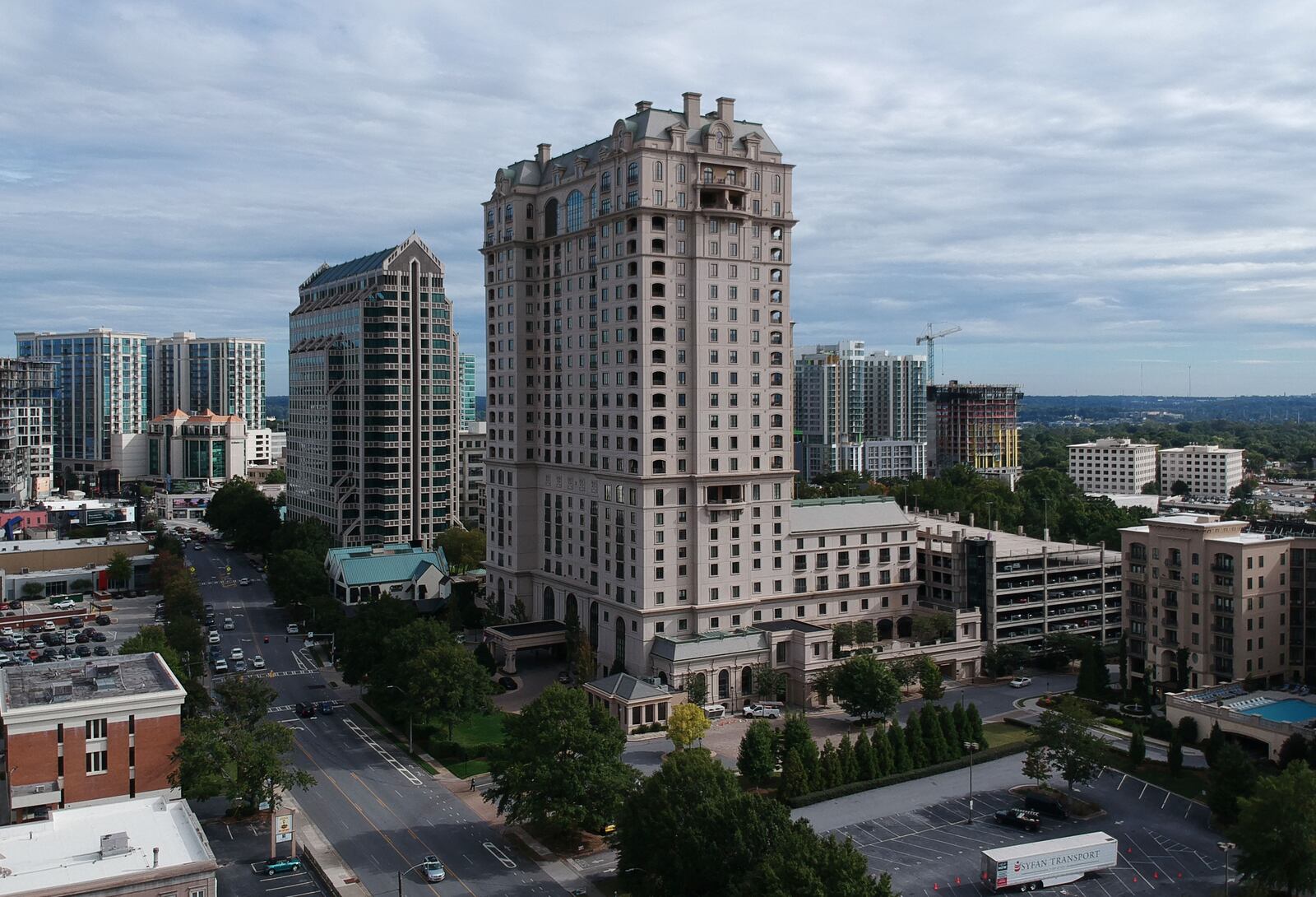 Aerial photo shows St. Regis Hotel & Residences Atlanta in Buckhead on Wednesday, October 17, 2018. HYOSUB SHIN / HSHIN@AJC.COM