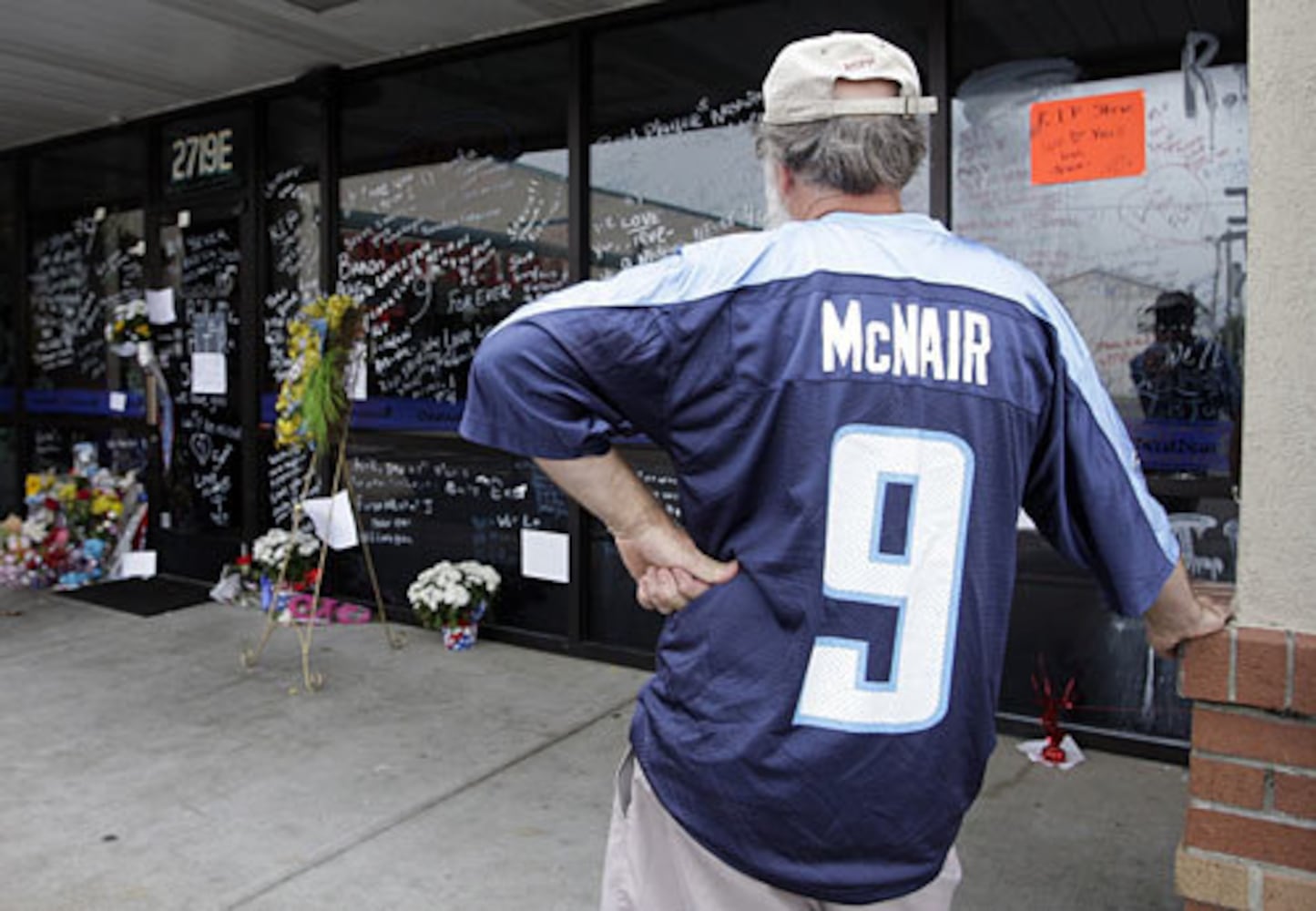 Photos: Ex-NFL QB Steve McNair killed