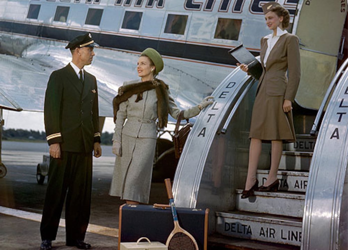 Delta uniforms through years