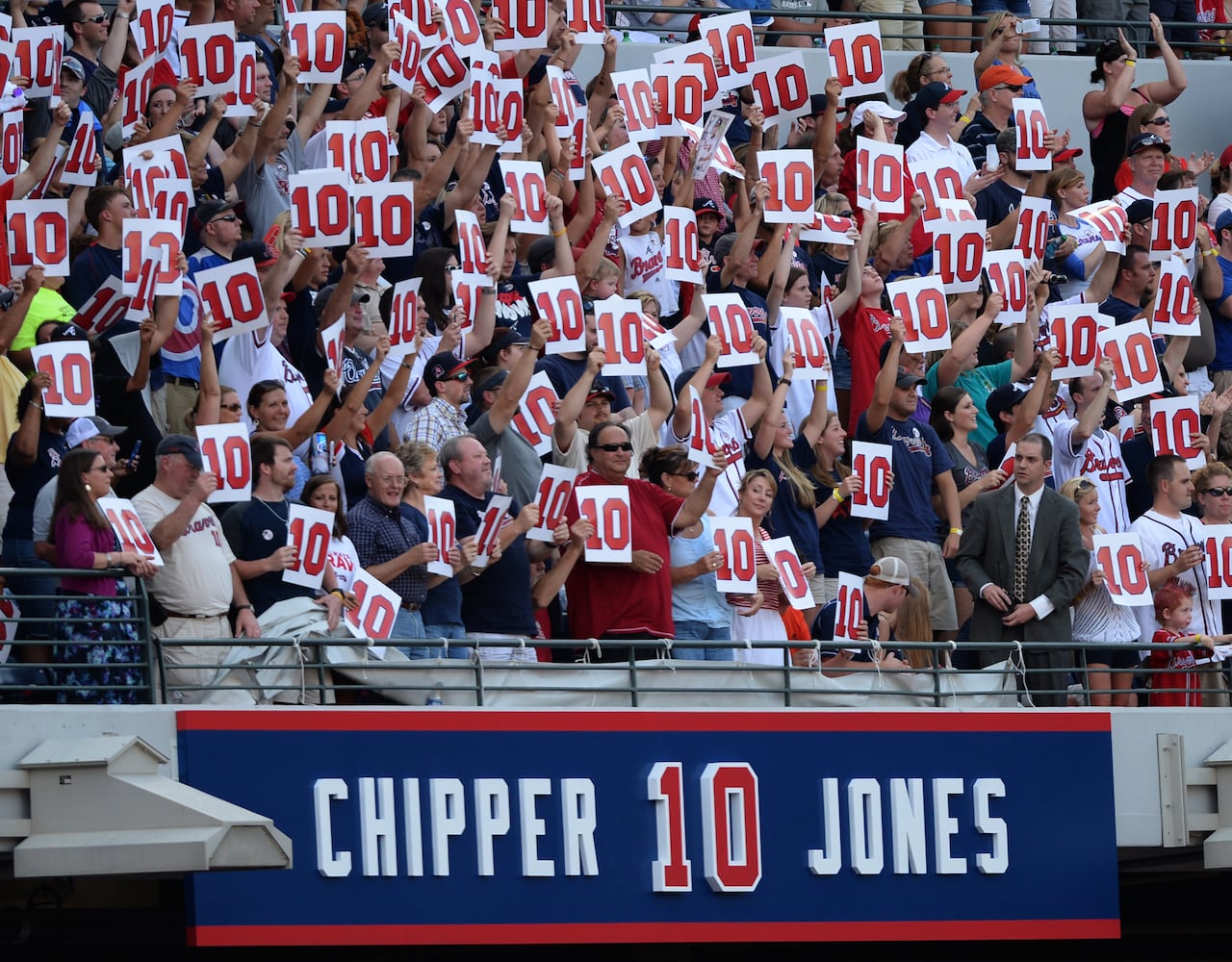 Braves retire Chipper Jones' jersey