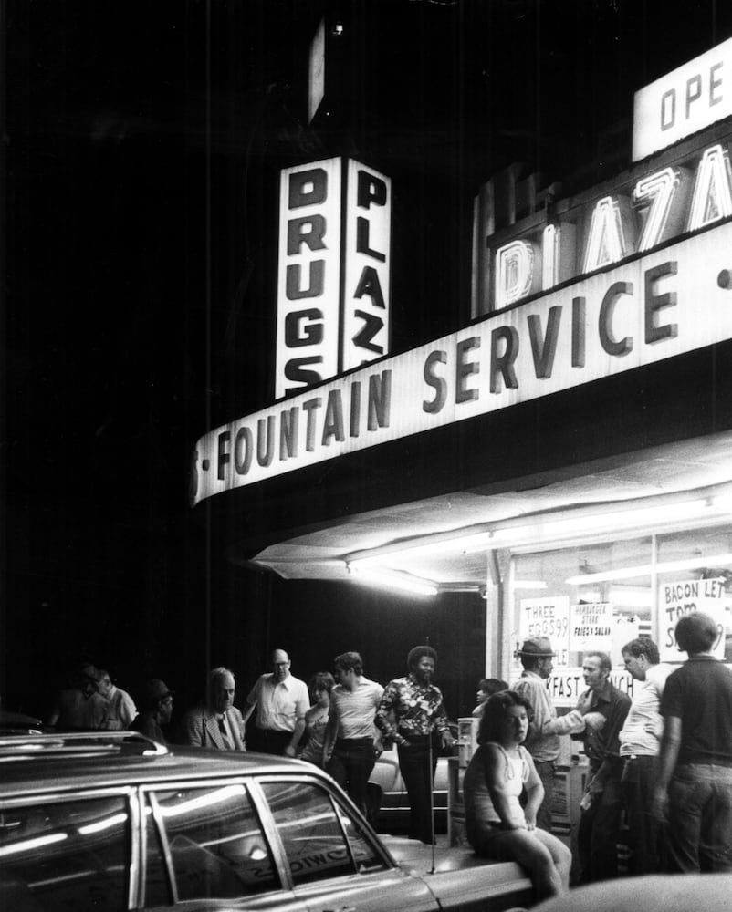 Flashback Photos: Plaza Drugs and Majestic Diner