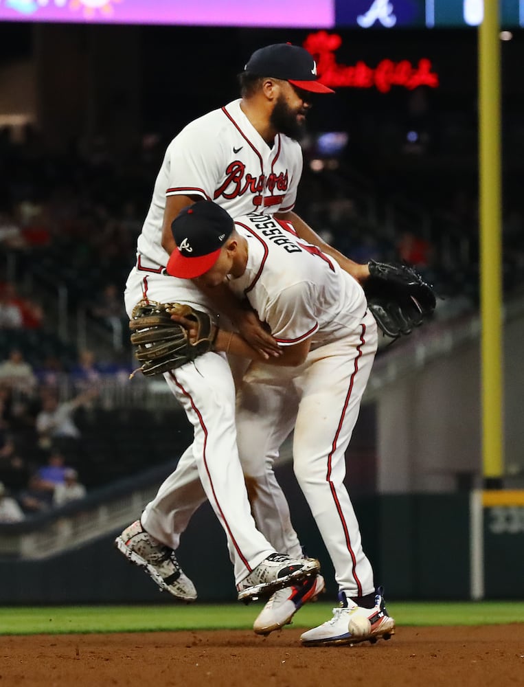 092122 BRAVES PHOTO