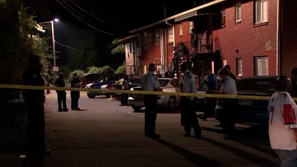 Atlanta police work the scene of a deadly shooting at a northwest Atlanta apartment complex. (Credit: Channel 2 Action News)