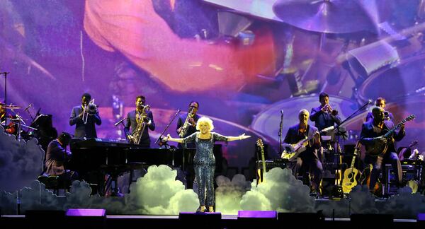 Bette Midler brought some Divine Intervention to Philips Arena on Thursday. Photo: Robb D. Cohen/RobbsPhotos.com