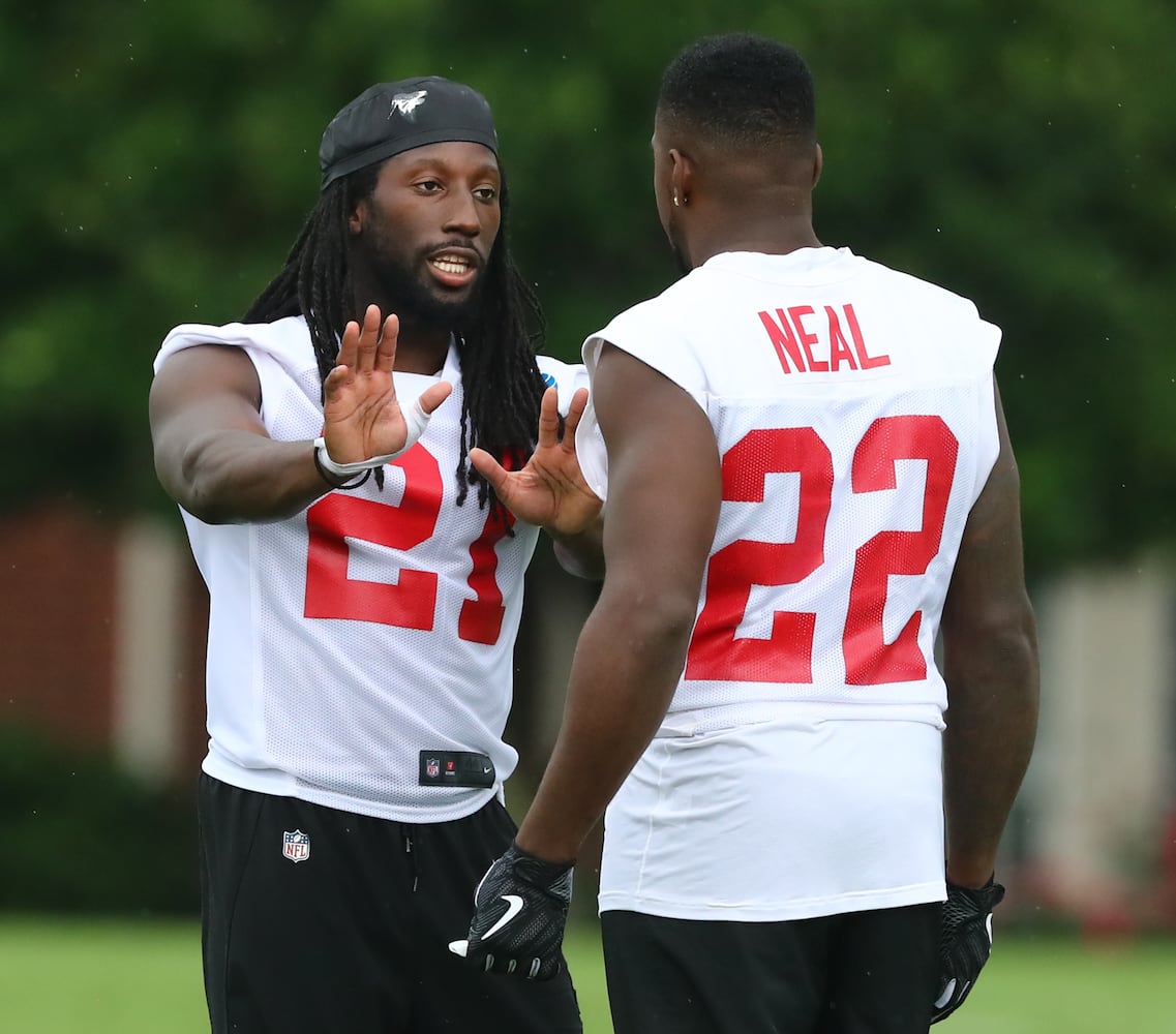 Photos: Ryan, Jones, Falcons putting in work at training camp