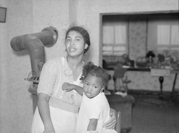 A homesteader family in Newport News Homesteads, Va., in 1937. (Arthur Rothstein / Library of Congress)