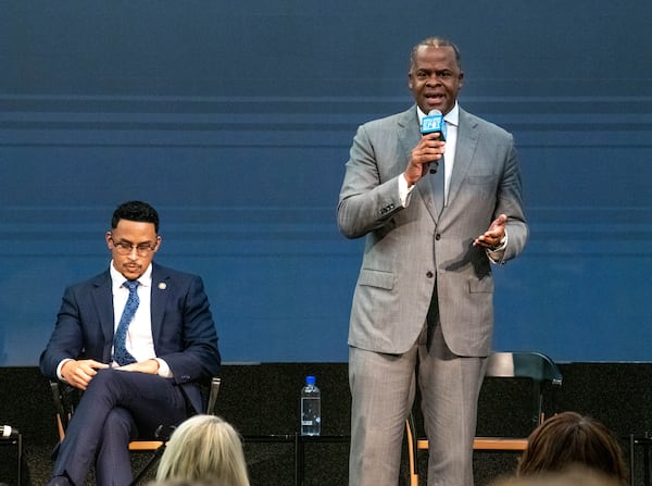 Mayoral candidate Kasim Reed speaks during City of Atlanta Mayoral Debate at The Gathering Spot in Atlanta on Thursday, Oct. 7, 2021. (Hyosub Shin / Hyosub.Shin@ajc.com)