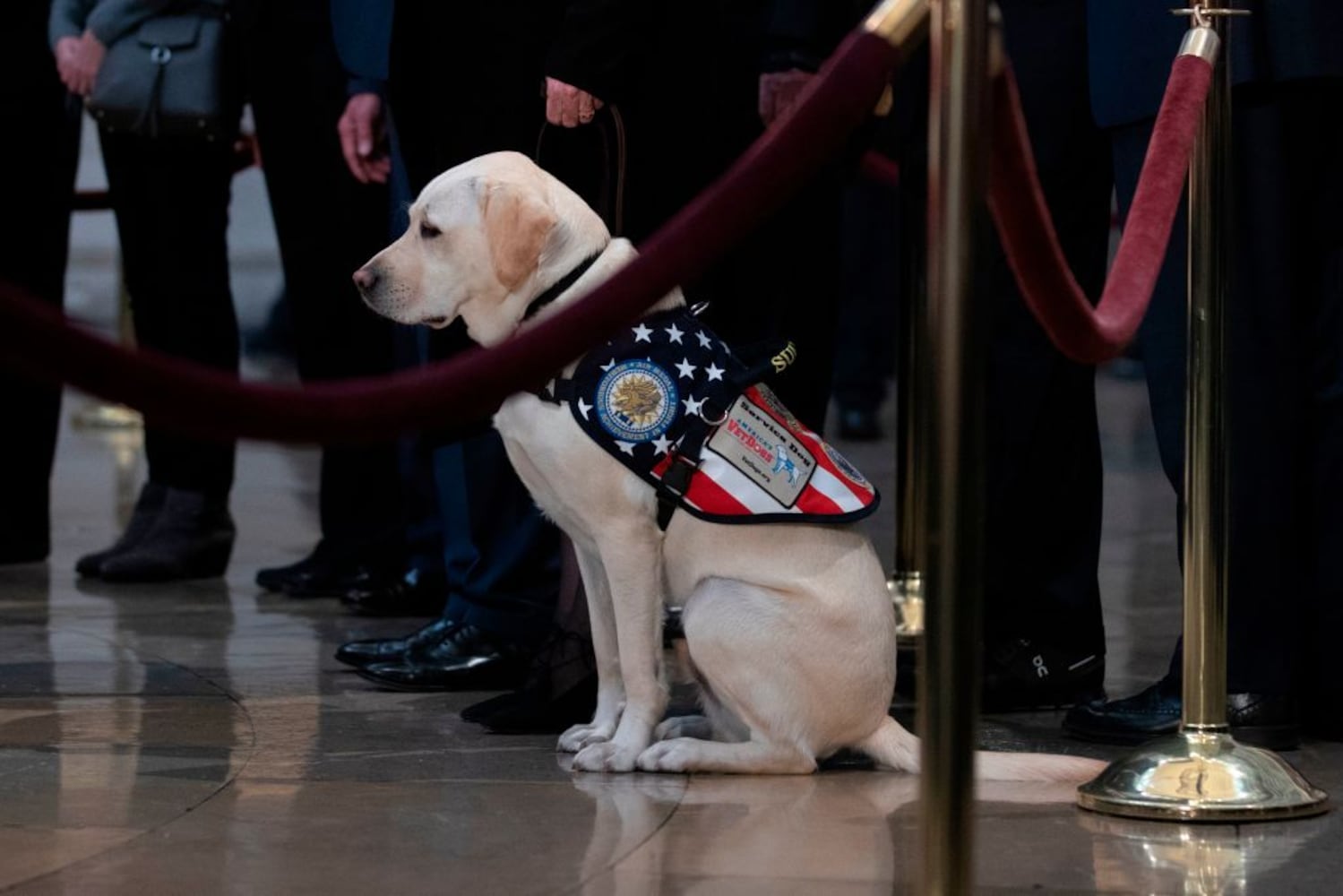 Photos: Family, friends, colleagues pay final respects to George H.W. Bush