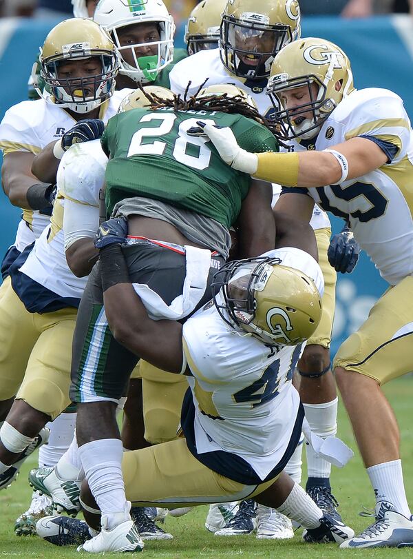 Georgia Tech held Tulane to 71 yards on 33 rush attempts. HYOSUB SHIN / HSHIN@AJC.COM