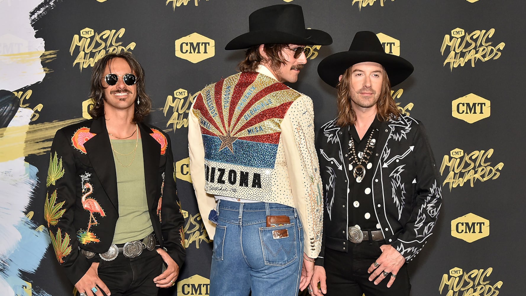 Photos: 2018 CMT Music Awards red carpet