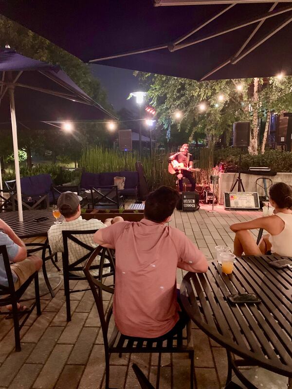 Diners at Bazati enjoy the tunes from Davin McCoy. 
Photo: Courtesy of Grady McGill