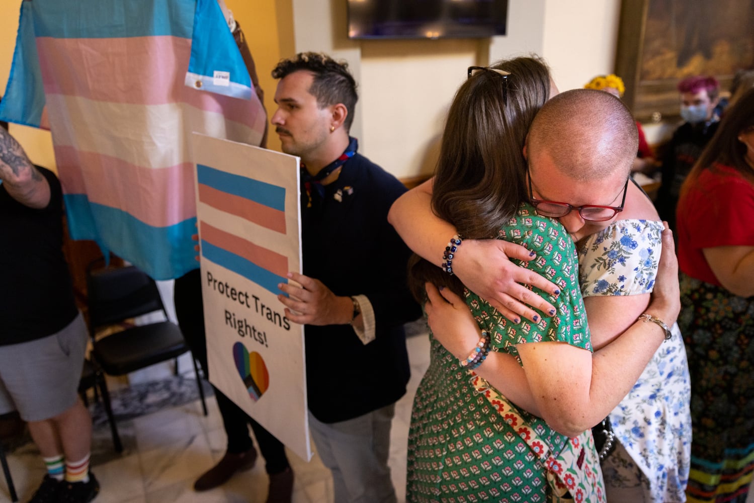 Georgia lawmakers enter the frenetic final day
