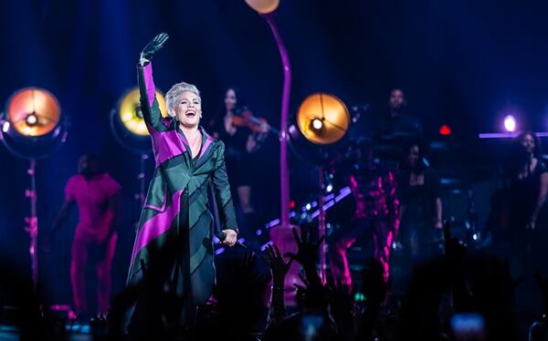 Pink has a gracious rapport with her fans. Photo: Ryan Fleisher/Special to the Atlanta Journal-Constitution