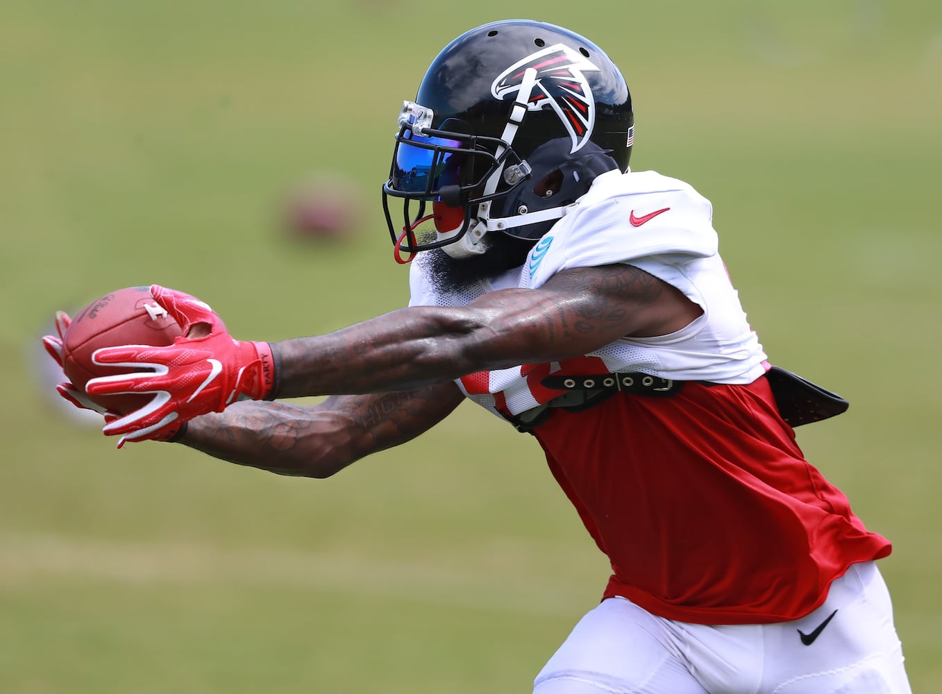 Photos: Falcons at training camp