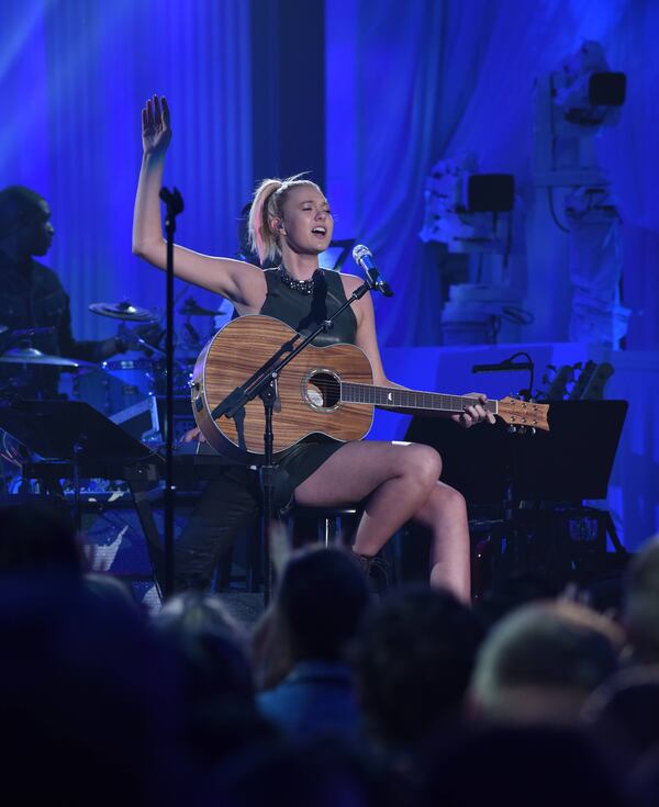 AMERICAN IDOL: Contestant Olivia Rox in the “Showcase #3: 2nd 12 Performances” episode of AMERICAN IDOL airing Wednesday, Feb. 17 (8:00-9:01 PM ET/PT) on FOX. © 2016 FOX Broadcasting Co. Cr: Ray Mickshaw / FOX.