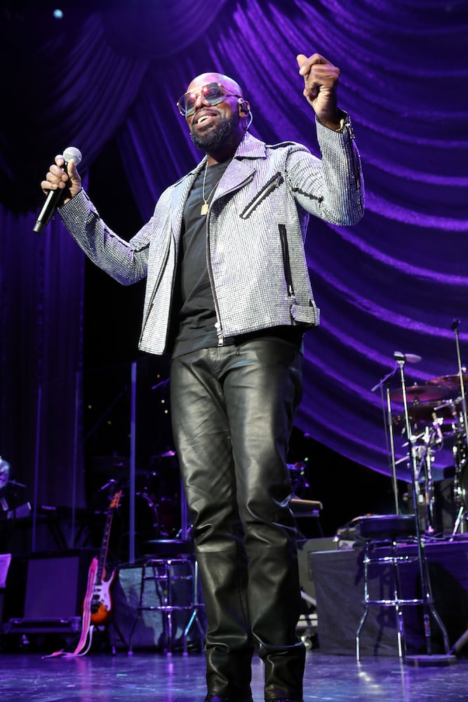 Maxwell brought his "The Night Tour," featuring Joe and Anthony Hamilton to sold-out State Farm Arena on Saturday, March 19, 2022.  