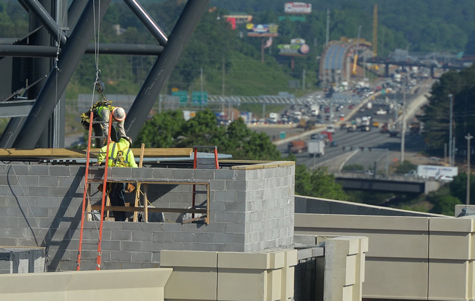 Braves' SunTrust Park set to open in 2017