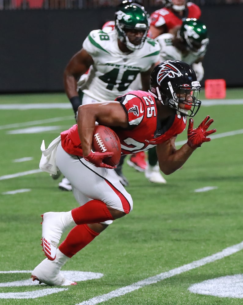 Photos: Falcons lose to Jets in third exhibition game