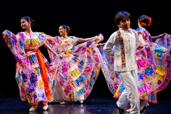 Maya, Jimena and Tomás, from Alma Mexicana Danza Folklórica.