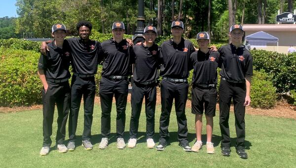 Landon Hardie (second from left) poses with other members of the Lanier Longhorns golf team.