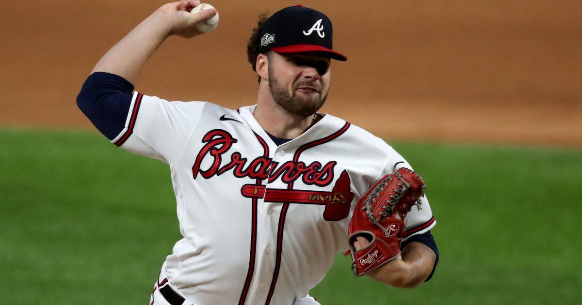 Los Angeles Dodgers starting pitcher Clayton Kershaw throws against the  Atlanta Braves during the second inning in Game 4 of a baseball National  League Championship Series Thursday, Oct. 15, 2020, in Arlington