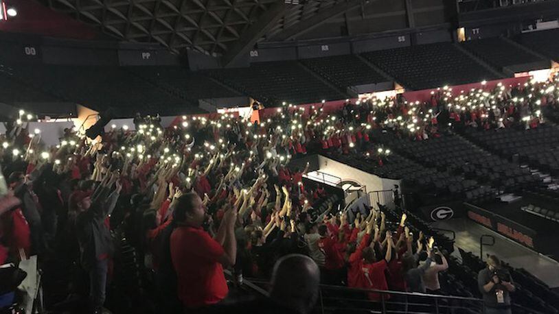 Thousands of students fill Stegeman Coliseum for Georgia Bulldogs watch  party