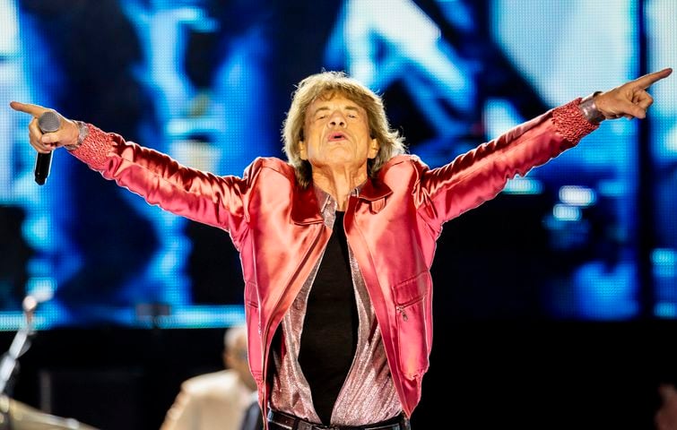 Atlanta, GA: The Rolling Stones play for crazed fans singing along to every word at Mercedes Benz Stadium on the Hackney Diamonds Tour. Photo taken Friday June 7, 2024. 060924 aajc rolling stones review (RYAN FLEISHER FOR THE ATLANTA JOURNAL-CONSTITUTION)