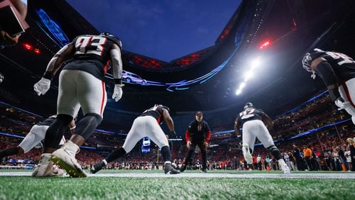 Falcons players drill during warmups moments before the game against the Kansas City Chiefs on Sunday, Sept. 22, 2024, at Mercedes-Benz Stadium in Atlanta. 
(Miguel Martinez/ AJC)