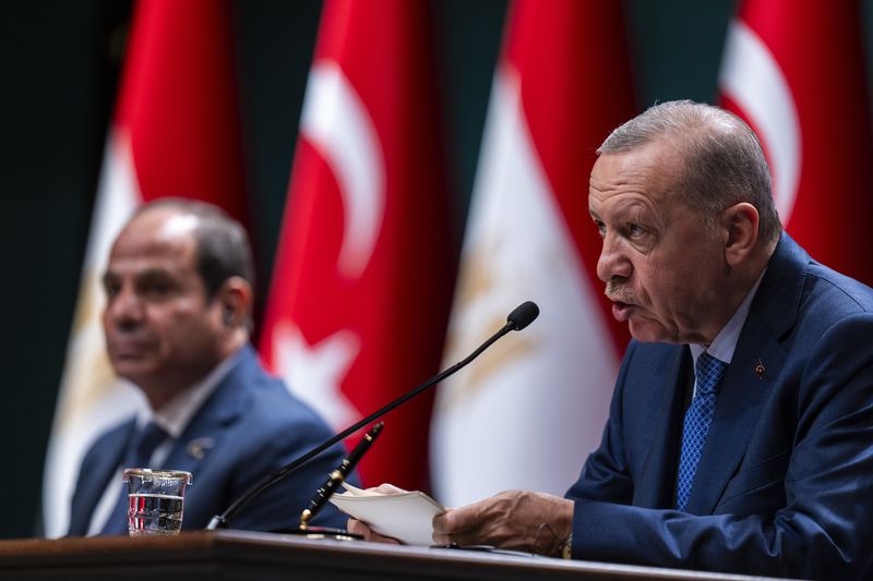 Turkish President Recep Tayyip Erdogan, right, talks next to Egyptian President Abdel Fattah el-Sissi during a bilateral signature agreements ceremony at the Presidential palace in Ankara, Wednesday, Sept. 4, 2024. (AP Photo/Francisco Seco)