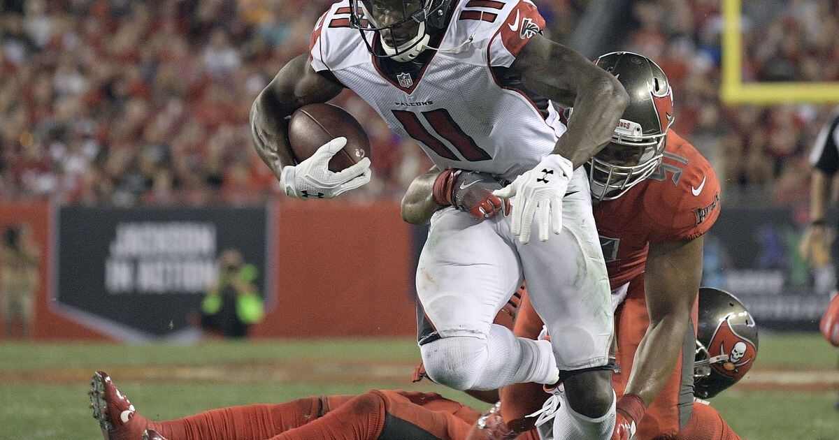 Julio Jones settles on number with Buccaneers 