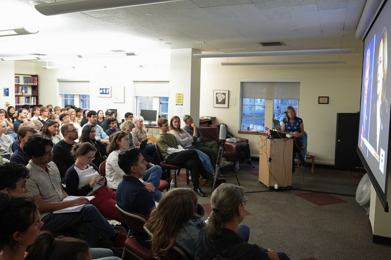 UC Berkeley students watch the presidential debate between Republican presidential nominee former President Donald Trump and Democratic presidential nominee Vice President Kamala Harris, Tuesday, Sept. 10, 2024, in Berkeley, Calif. (AP Photo/Godofredo A. Vásquez)