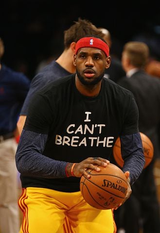 LeBron James wears 'I can't breathe' t-shirt