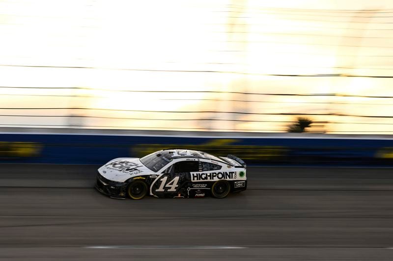 Chase Briscoe steers through Turn 4 during a NASCAR Cup Series auto race at Darlington Raceway, Sunday, Sept. 1, 2024, in Darlington, S.C. (AP Photo/Matt Kelley)