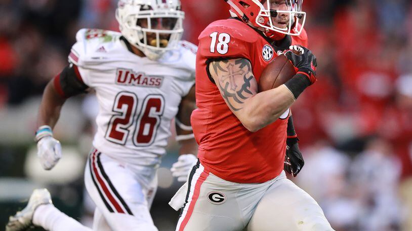 GET TO KNOW: Tight end Isaac Nauta