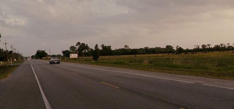 This is a scene from the 2011 movie ‘Texas Killing Fields’ that shows a stretch of I-45 where the bodies of so many young female homicide victims have been discovered since the 1970s.