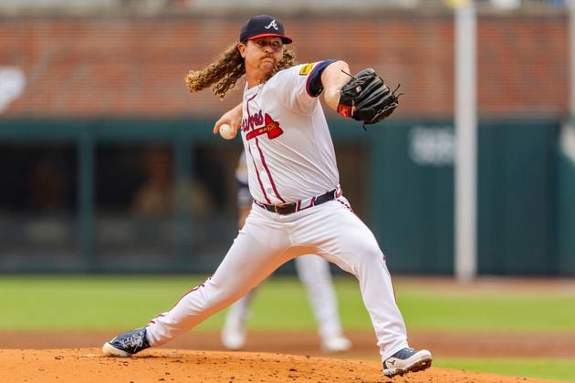 Atlanta Braves pitcher Grant Holmes throws in the second inning of the second baseball game of a doubleheader against the New York Mets, Monday, Sept. 30, 2024, in Atlanta. The Braves won 3-0. (AP Photo/Jason Allen)