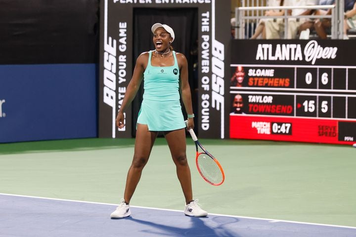 Sloane Stephens argues with Taylor Townsend after a point during an exhibition match in the  Atlanta Open at Atlantic Station on Sunday, July 21, 2024, in Atlanta.
(Miguel Martinez / AJC)