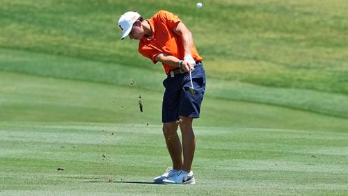 Illinois golfer Jackson Buchanan hits from the second fairway during the final round of the NCAA college men's stroke play golf championship, Monday, May 29, 2023, in Scottsdale, Ariz. (AP Photo/Matt York)