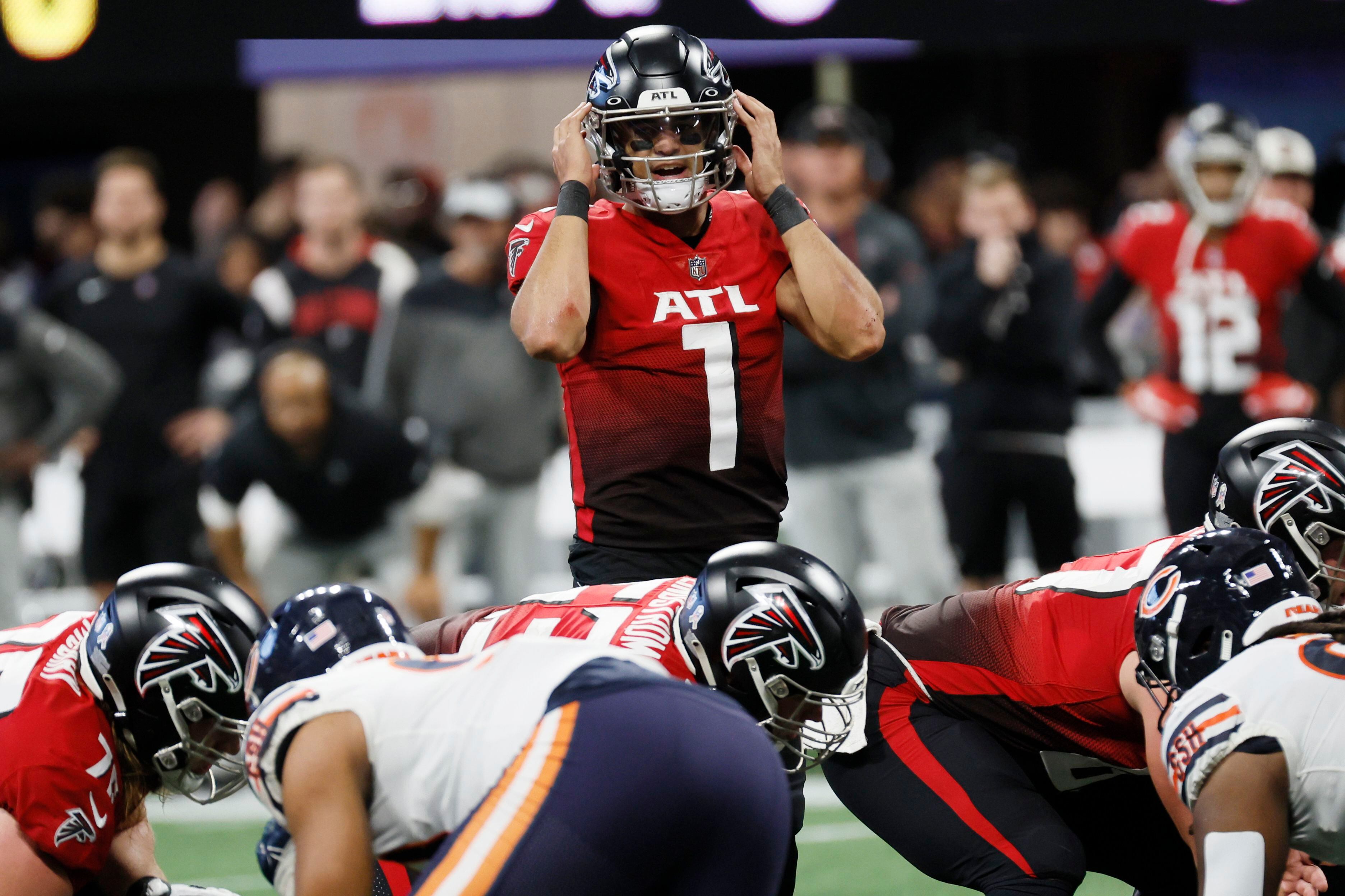 Falcons' Younghoe Koo hits late 53-yard field goal to lift Atlanta past  Justin Fields, Bears