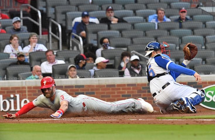 Braves break through in the 10th, beat Phillies 5-1 - Battery Power