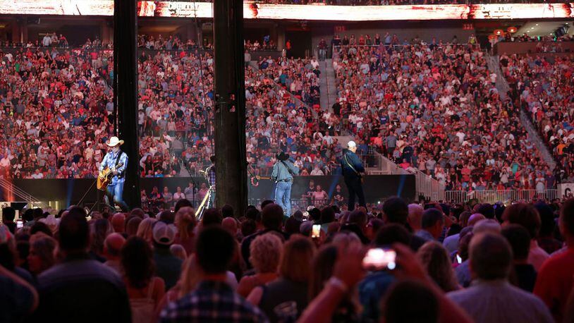 Garth Brooks set to be first concert at Mercedes-Benz Stadium in Atlanta -  Atlanta Business Chronicle