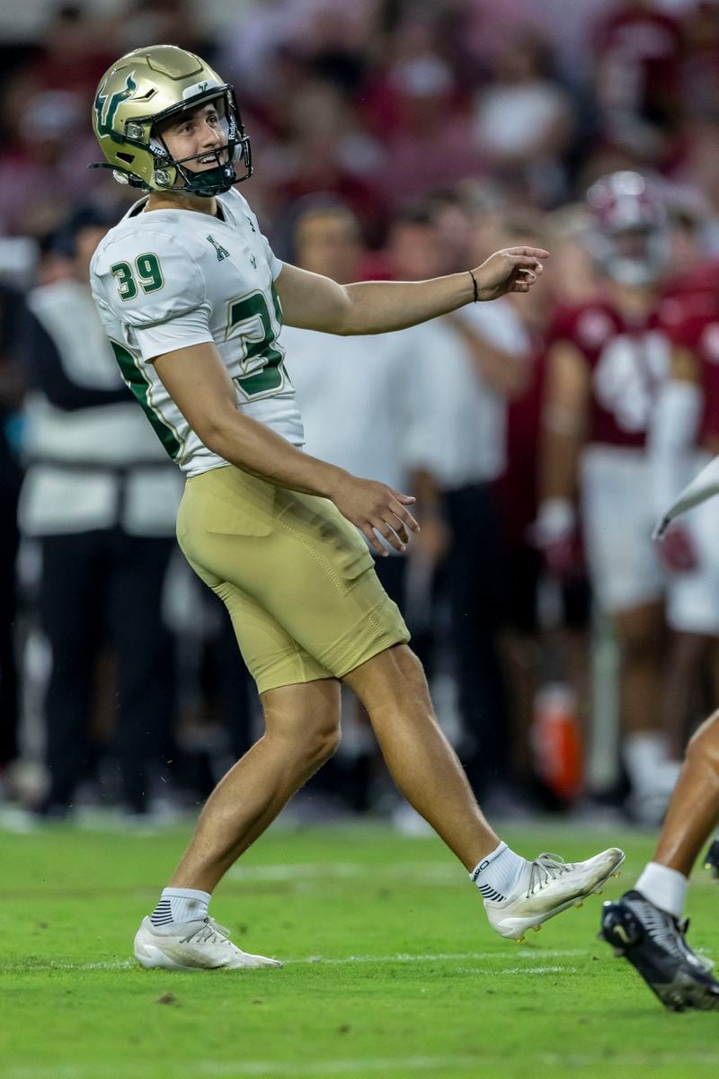 South Florida kicker John Cannon (39) kicks a field goal against Alabama during the first half of an NCAA college football game, Saturday, Sept. 7, 2024, in Tuscaloosa, Ala. (AP Photo/Vasha Hunt)